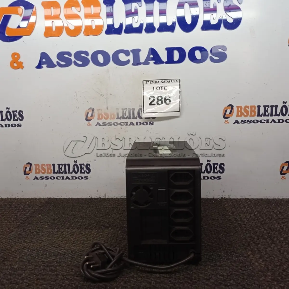 LOTE 286 - 01 ESTABILIZADORES APC. (NO ESTADO EM QUE SE ENCONTRA. SUJEITO A AVARIAS OCULTAS/VISÍVEIS.)