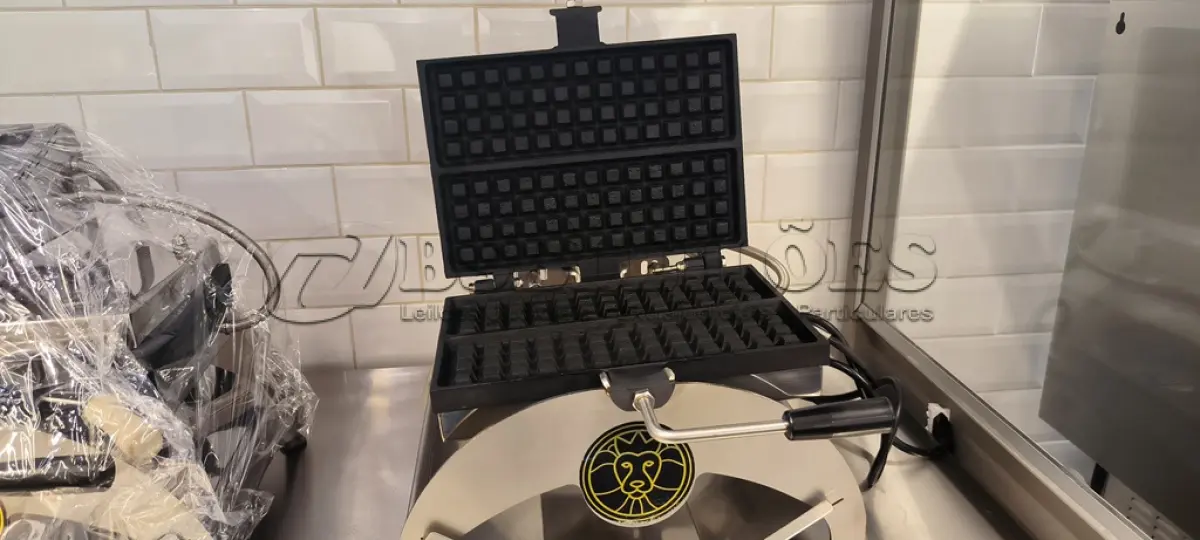 LOTE 108 - 01 WAFFERLEIRA. (NO ESTADO) ATENÇÃO! FAZER A VISITAÇÃO ANTES DE ARREMATAR, NÃO SABEMOS SE FUNCIONA. LEILÃO NÃO TEM GARANTIA E NEM DEVOLUÇÃO, SUJEITO A POSSÍVEIS AVARIAS VISÍVEIS/OCULTAS E/OU AUSÊNCIA DE COMPONENTES.