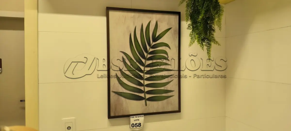 LOTE 058 - 01 QUADRO DECORATIVO. (NO ESTADO) ATENÇÃO! FAZER A VISITAÇÃO ANTES DE ARREMATAR, NÃO SABEMOS SE FUNCIONA. LEILÃO NÃO TEM GARANTIA E NEM DEVOLUÇÃO, SUJEITO A POSSÍVEIS AVARIAS VISÍVEIS/OCULTAS E/OU AUSÊNCIA DE COMPONENTES.