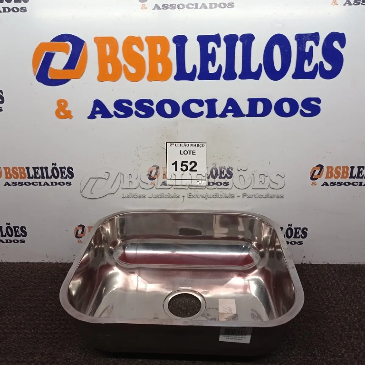 LOTE 152 - 01 CUBA EM AÇO INOX MARCA FABRINOX 400X340X140MM(NOVO). (NO ESTADO) ATENÇÃO! FAZER A VISITAÇÃO ANTES DE ARREMATAR, NÃO SABEMOS SE FUNCIONA. LEILÃO NÃO TEM GARANTIA E NEM DEVOLUÇÃO, SUJEITO A POSSÍVEIS AVARIAS VISÍVEIS/OCULTAS E/OU AUSÊNCIA DE COMPONENTES.