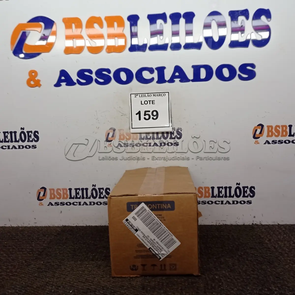 LOTE 159 - 01 CAIXA COM 20 INTERRUPTORES SIMPLES 6ª/250V. (NOVO) (NO ESTADO) ATENÇÃO! FAZER A VISITAÇÃO ANTES DE ARREMATAR, NÃO SABEMOS SE FUNCIONA. LEILÃO NÃO TEM GARANTIA E NEM DEVOLUÇÃO, SUJEITO A POSSÍVEIS AVARIAS VISÍVEIS/OCULTAS E/OU AUSÊNCIA DE COMPONENTES.