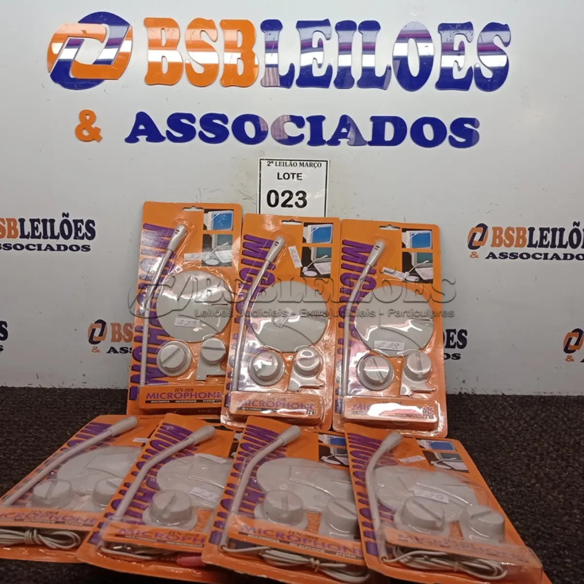 LOTE 023 - 07 MICROFONES PARA COMPUTADOR VIA PS2 HN-008. (NOVO) (NO ESTADO) ATENÇÃO! FAZER A VISITAÇÃO ANTES DE ARREMATAR, NÃO SABEMOS SE FUNCIONA. LEILÃO NÃO TEM GARANTIA E NEM DEVOLUÇÃO, SUJEITO A POSSÍVEIS AVARIAS VISÍVEIS/OCULTAS E/OU AUSÊNCIA DE COMPONENTES.
