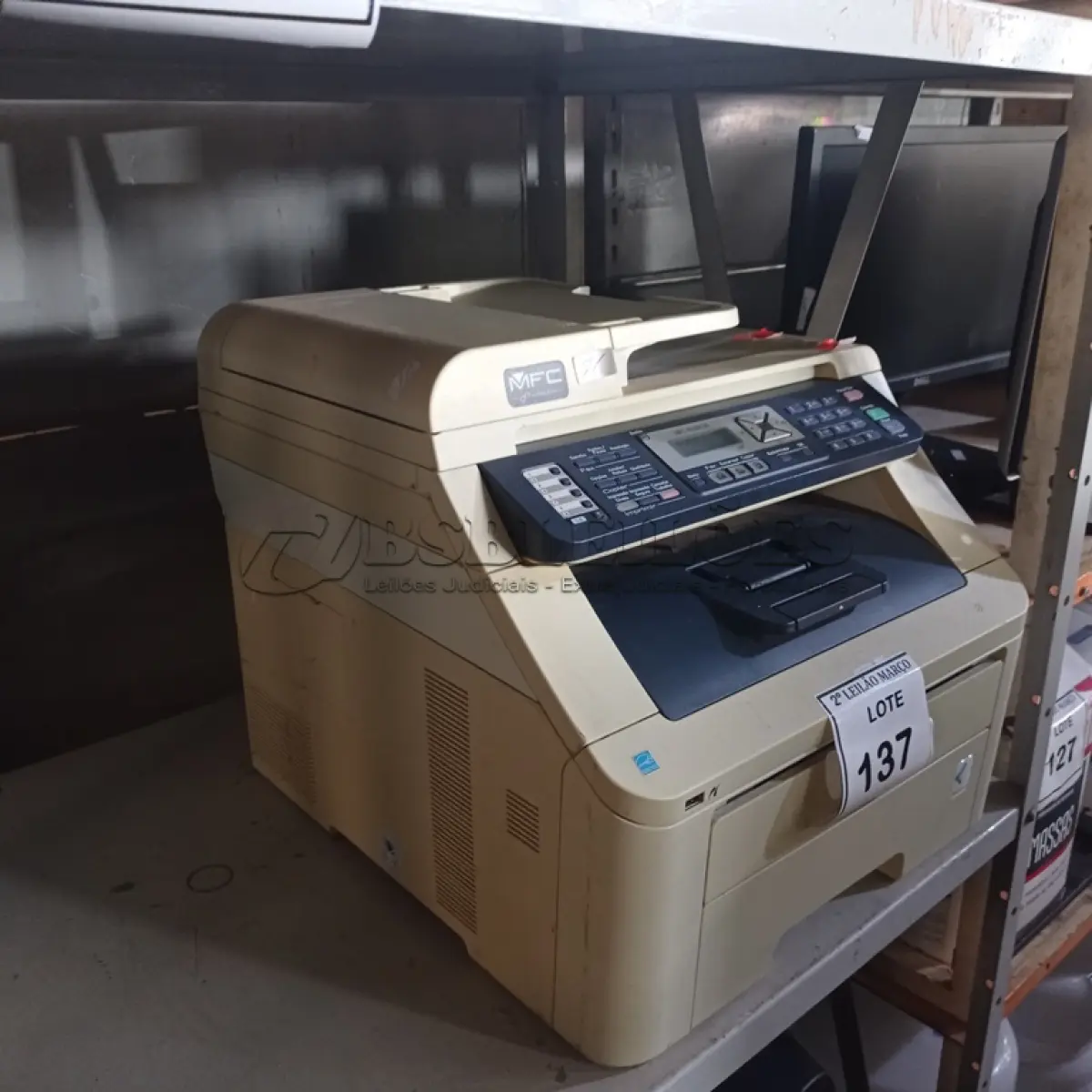 LOTE 137 - 01 IMPRESSORA MULTIFUNCIONAL MODELO MFC-9320 CW MARCA BROTHER. (NO ESTADO) ATENÇÃO! FAZER A VISITAÇÃO ANTES DE ARREMATAR, NÃO SABEMOS SE FUNCIONA. LEILÃO NÃO TEM GARANTIA E NEM DEVOLUÇÃO, SUJEITO A POSSÍVEIS AVARIAS VISÍVEIS/OCULTAS E/OU AUSÊNCIA DE COMPONENTES.