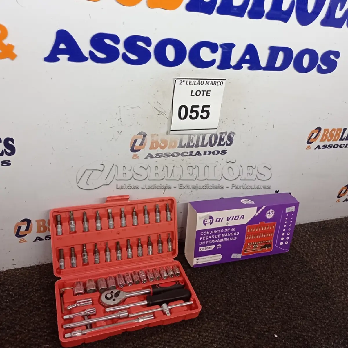 LOTE 055 - 01 CONJUNTO DE 46 PEÇAS DE MANGAS DE FERRAMENTAS. (NO ESTADO) ATENÇÃO! FAZER A VISITAÇÃO ANTES DE ARREMATAR, NÃO SABEMOS SE FUNCIONA. LEILÃO NÃO TEM GARANTIA E NEM DEVOLUÇÃO, SUJEITO A POSSÍVEIS AVARIAS VISÍVEIS/OCULTAS E/OU AUSÊNCIA DE COMPONENTES.