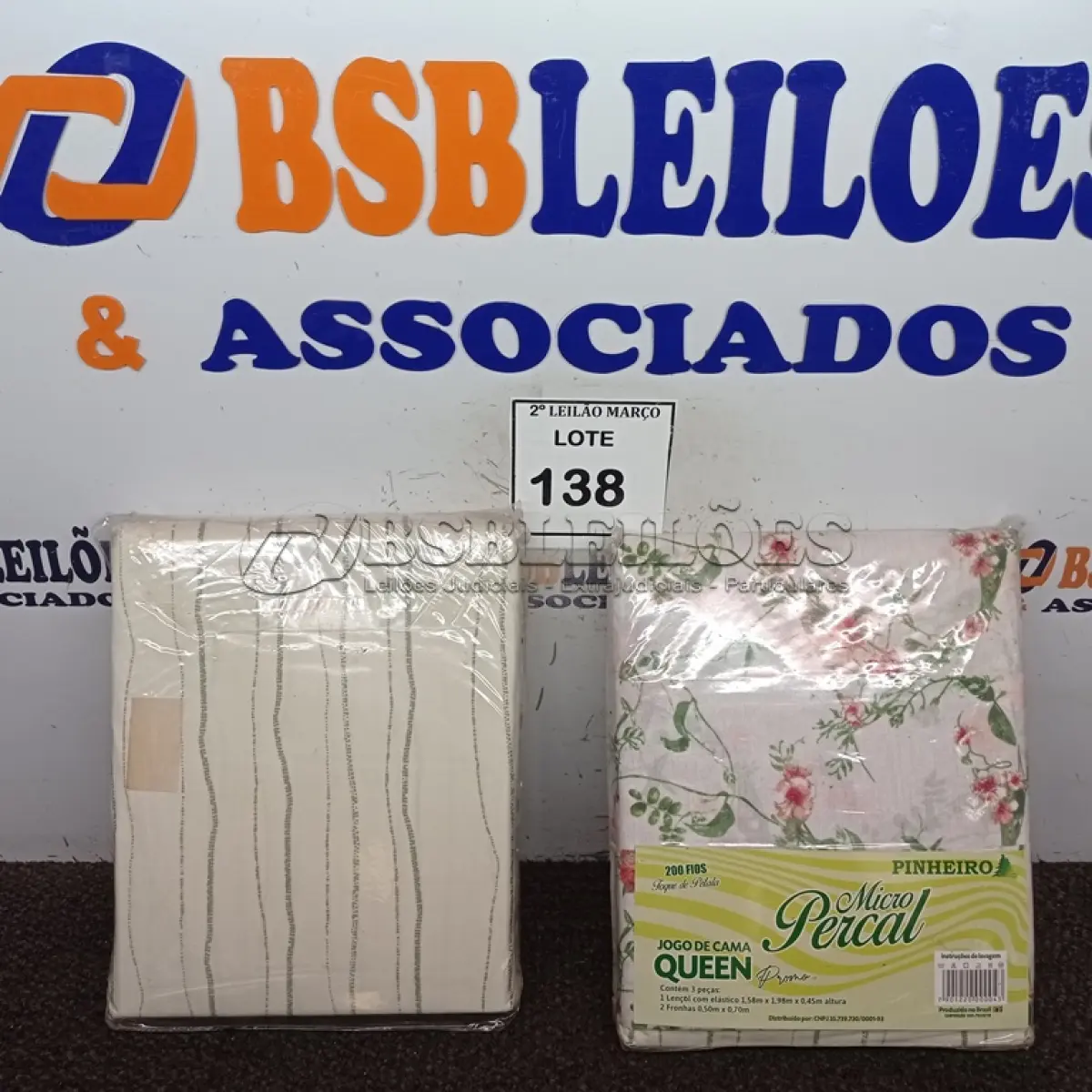 LOTE 138 - 02 JOGOS DE CAMA QUEEN MICRO PERCAL LENÇOL COM ELÁSTICO 1,58M X 1,98M X0,45M DE ALTURA E 02 FRONHAS 0,50M X 0,70M.  (NO ESTADO) ATENÇÃO! FAZER A VISITAÇÃO ANTES DE ARREMATAR, NÃO SABEMOS SE FUNCIONA. LEILÃO NÃO TEM GARANTIA E NEM DEVOLUÇÃO, SUJEITO A POSSÍVEIS AVARIAS VISÍVEIS/OCULTAS E/OU AUSÊNCIA DE COMPONENTES.