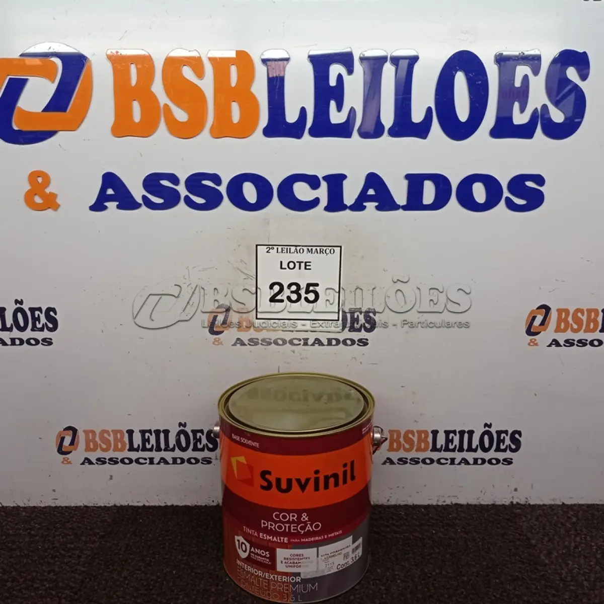 LOTE 235 - 01 LATA DE TINTA ESMALTE SINTÉTICO PARA MADEIRA E METAL 3,6L NA COR BRILHANTE VERMELHO MARCA SUVINIL (NOVO).  (NO ESTADO) ATENÇÃO! FAZER A VISITAÇÃO ANTES DE ARREMATAR, NÃO SABEMOS SE FUNCIONA. LEILÃO NÃO TEM GARANTIA E NEM DEVOLUÇÃO, SUJEITO A POSSÍVEIS AVARIAS VISÍVEIS/OCULTAS E/OU AUSÊNCIA DE COMPONENTES.