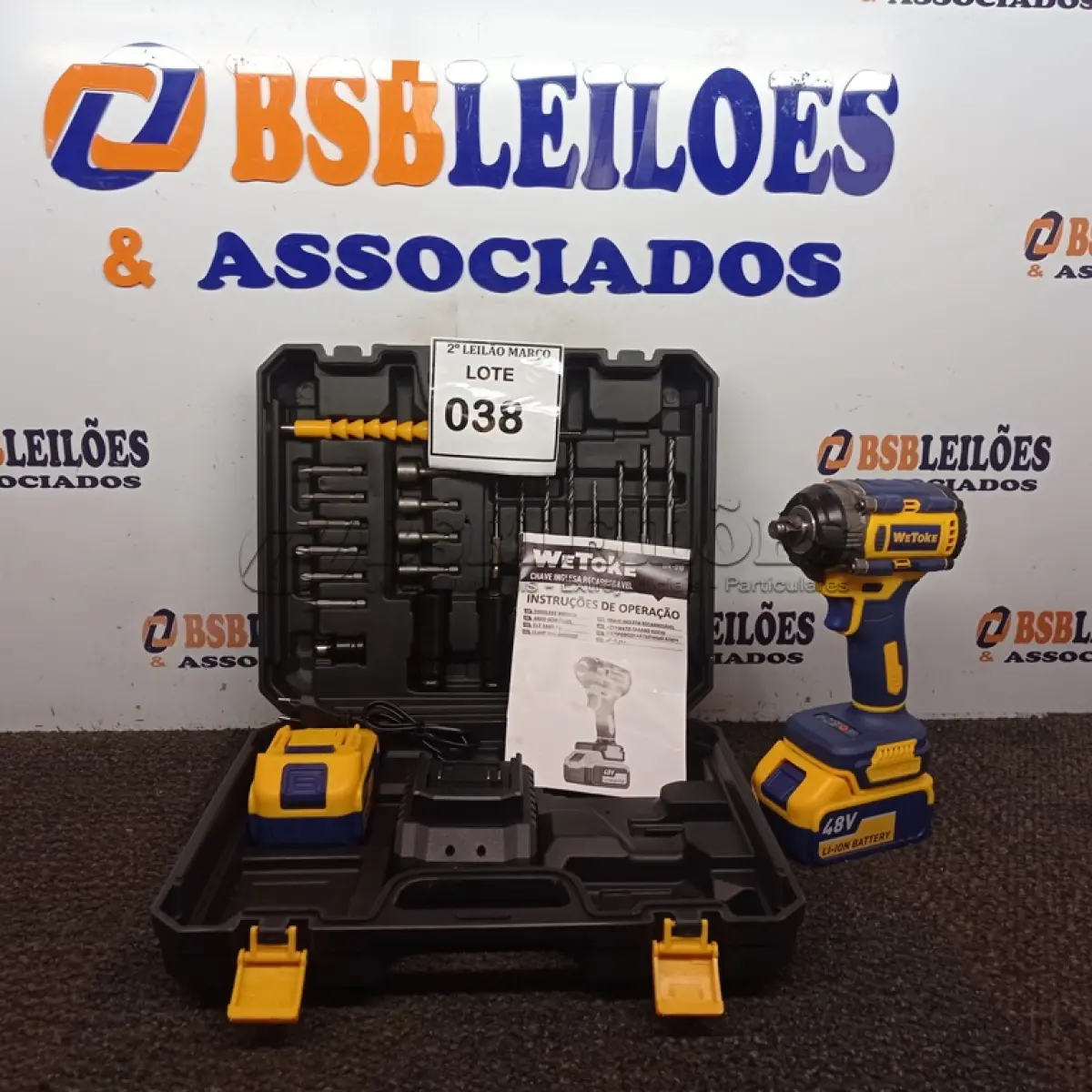 LOTE 038 - 01 CHAVE DE IMPACTO WETOKE COM 02 BATERIA E ACESSÓRIOS E MALETA. (NO ESTADO) ATENÇÃO! FAZER A VISITAÇÃO ANTES DE ARREMATAR, NÃO SABEMOS SE FUNCIONA. LEILÃO NÃO TEM GARANTIA E NEM DEVOLUÇÃO, SUJEITO A POSSÍVEIS AVARIAS VISÍVEIS/OCULTAS E/OU AUSÊNCIA DE COMPONENTES.