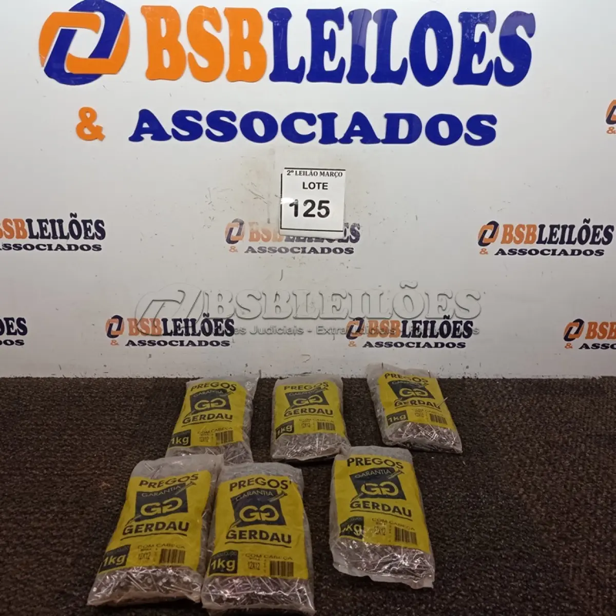 LOTE 125 - 06 KG DE PREGOS 12X12 COM CABEÇA GERDAU. (NO ESTADO) ATENÇÃO! FAZER A VISITAÇÃO ANTES DE ARREMATAR, NÃO SABEMOS SE FUNCIONA. LEILÃO NÃO TEM GARANTIA E NEM DEVOLUÇÃO, SUJEITO A POSSÍVEIS AVARIAS VISÍVEIS/OCULTAS E/OU AUSÊNCIA DE COMPONENTES.