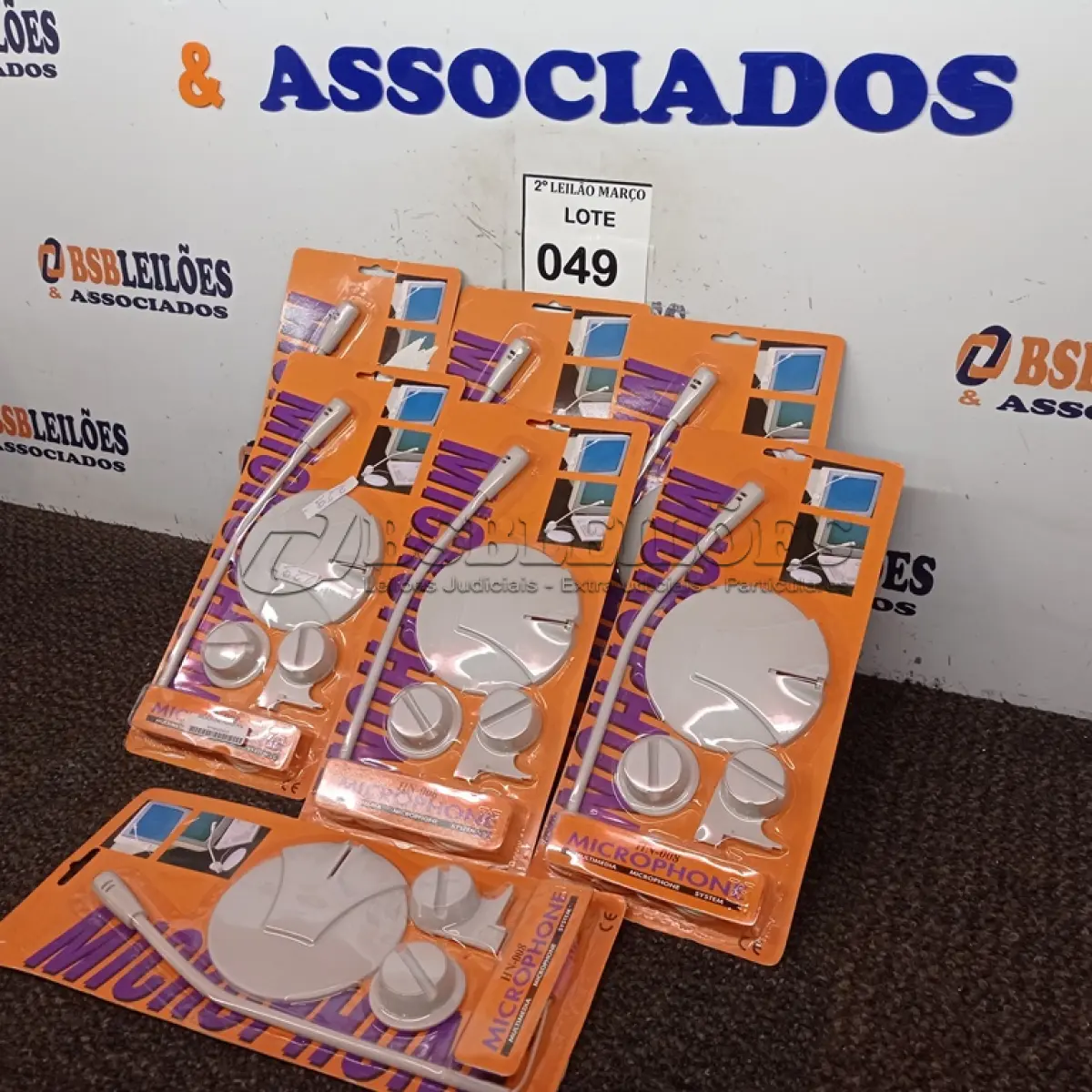 LOTE 049 - 07 MICROFONES PARA COMPUTADOR VIA PS2 HN-008. (NOVO) (NO ESTADO) ATENÇÃO! FAZER A VISITAÇÃO ANTES DE ARREMATAR, NÃO SABEMOS SE FUNCIONA. LEILÃO NÃO TEM GARANTIA E NEM DEVOLUÇÃO, SUJEITO A POSSÍVEIS AVARIAS VISÍVEIS/OCULTAS E/OU AUSÊNCIA DE COMPONENTES.
