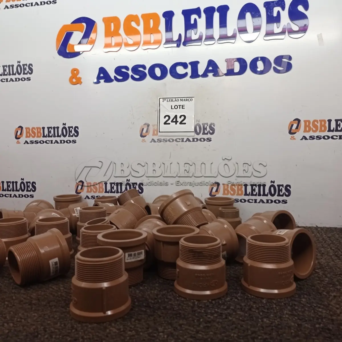 LOTE 242 - 01 LOTE COM ADAPTADORES SOLD CURTO 60MM. (NO ESTADO) ATENÇÃO! FAZER A VISITAÇÃO ANTES DE ARREMATAR, NÃO SABEMOS SE FUNCIONA. LEILÃO NÃO TEM GARANTIA E NEM DEVOLUÇÃO, SUJEITO A POSSÍVEIS AVARIAS VISÍVEIS/OCULTAS E/OU AUSÊNCIA DE COMPONENTES.