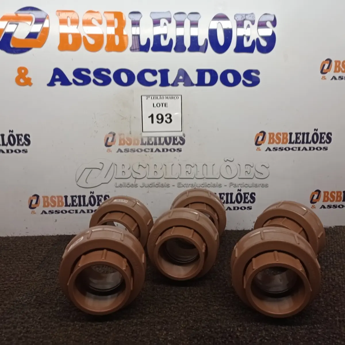 LOTE 193 - 06 UNIÃO SOLDÁVEL 75MM. (NO ESTADO) ATENÇÃO! FAZER A VISITAÇÃO ANTES DE ARREMATAR, NÃO SABEMOS SE FUNCIONA. LEILÃO NÃO TEM GARANTIA E NEM DEVOLUÇÃO, SUJEITO A POSSÍVEIS AVARIAS VISÍVEIS/OCULTAS E/OU AUSÊNCIA DE COMPONENTES.