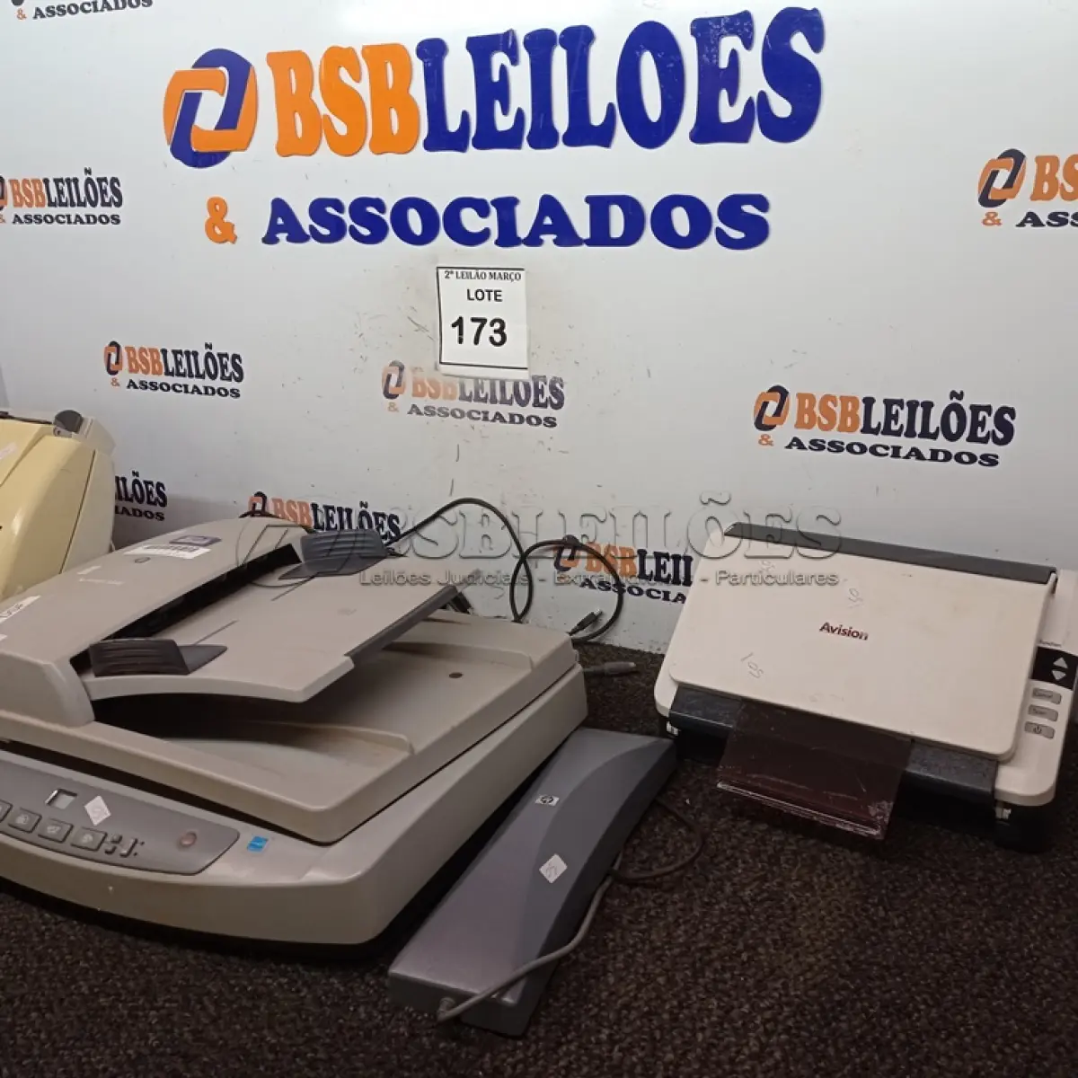 LOTE 173 - 03 SCANNER’S MARCAS E MODELOS DIVERSOS. (NO ESTADO) ATENÇÃO! FAZER A VISITAÇÃO ANTES DE ARREMATAR, NÃO SABEMOS SE FUNCIONA. LEILÃO NÃO TEM GARANTIA E NEM DEVOLUÇÃO, SUJEITO A POSSÍVEIS AVARIAS VISÍVEIS/OCULTAS E/OU AUSÊNCIA DE COMPONENTES.