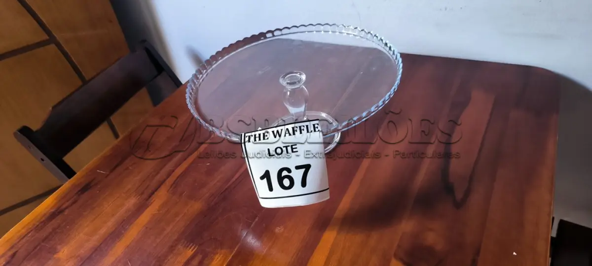 LOTE 167 - 01 PRATO DE BOLO 32CM. (NO ESTADO) ATENÇÃO! FAZER A VISITAÇÃO ANTES DE ARREMATAR, NÃO SABEMOS SE FUNCIONA. LEILÃO NÃO TEM GARANTIA E NEM DEVOLUÇÃO, SUJEITO A POSSÍVEIS AVARIAS VISÍVEIS/OCULTAS E/OU AUSÊNCIA DE COMPONENTES.