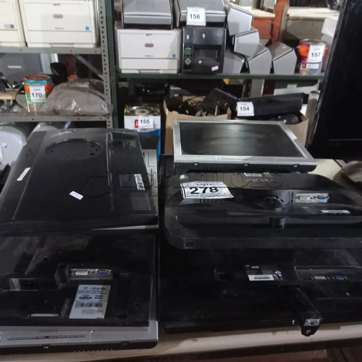 LOTE 278 - 01 LOTE COM MONITORES DIVERSOS PARA RETIRADA DE PEÇAS. (NO ESTADO) ATENÇÃO! FAZER A VISITAÇÃO ANTES DE ARREMATAR, NÃO SABEMOS SE FUNCIONA. LEILÃO NÃO TEM GARANTIA E NEM DEVOLUÇÃO, SUJEITO A POSSÍVEIS AVARIAS VISÍVEIS/OCULTAS E/OU AUSÊNCIA DE COMPONENTES.