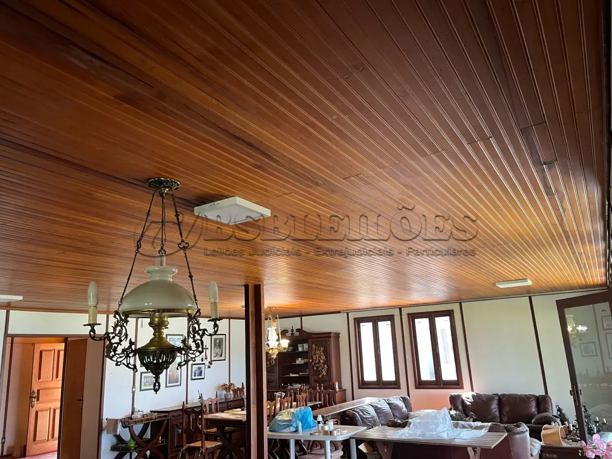 LOTE 508 - O LOTE DE 190 METROS QUADRADOS DE FORRO PAULISTINHA. (DESMONTAGEM POR CONTA DO ARREMATANTE) (LOTE ESTÁ NO LAGO NORTE). (NO ESTADO) ATENÇÃO! FAZER A VISITAÇÃO ANTES DE ARREMATAR, NÃO SABEMOS SE FUNCIONA. LEILÃO NÃO TEM GARANTIA E NEM DEVOLUÇÃO, SUJEITO A POSSÍVEIS AVARIAS VISÍVEIS/OCULTAS E/OU AUSÊNCIA DE COMPONENTES.
