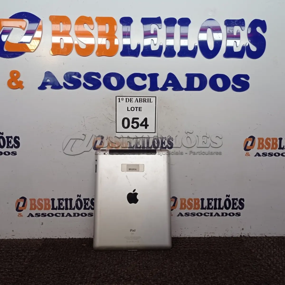 LOTE 054