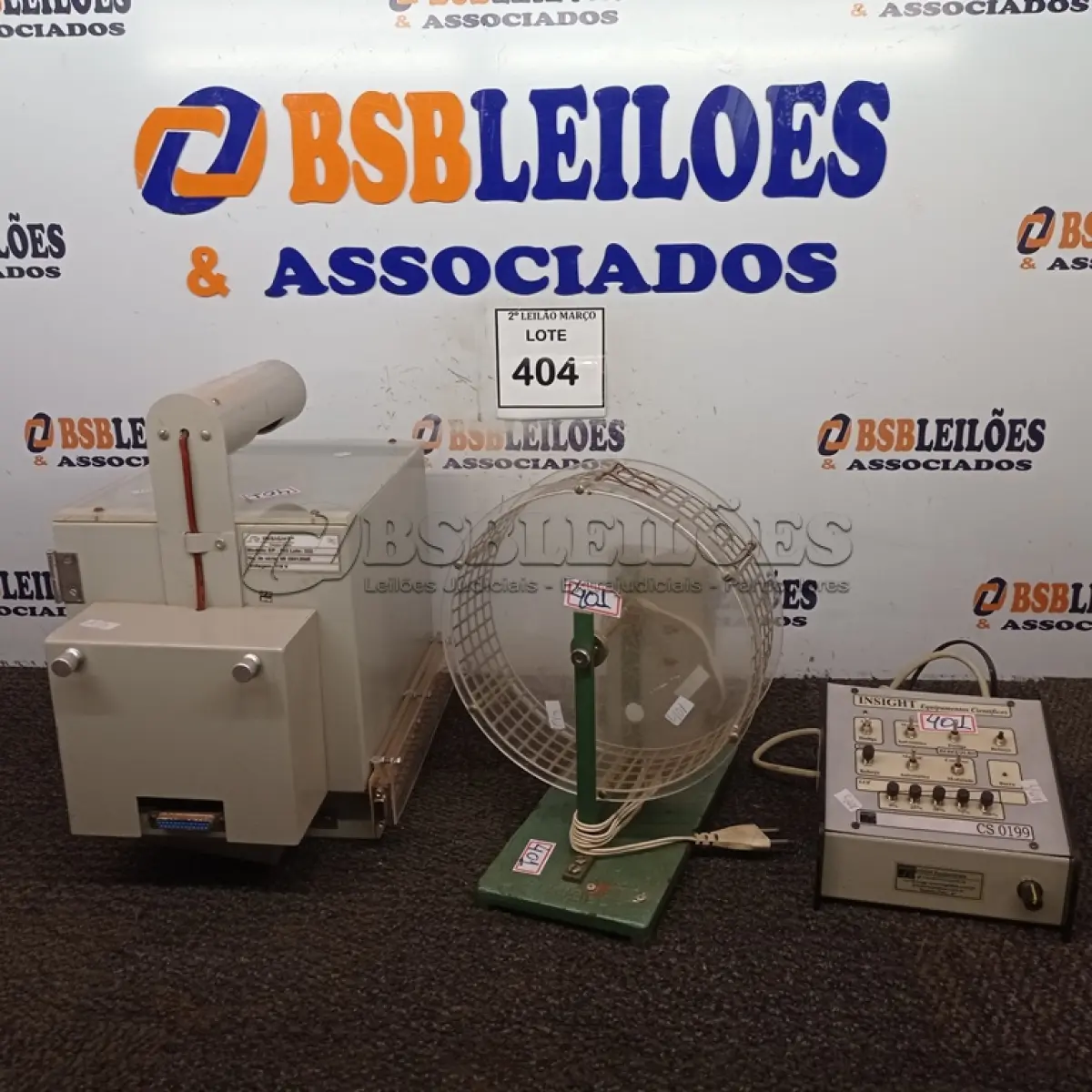 LOTE 404 - 01 LOTE COM MATERIAIS PARA LABORATÓRIO DIVERSOS.  (NO ESTADO) ATENÇÃO! FAZER A VISITAÇÃO ANTES DE ARREMATAR, NÃO SABEMOS SE FUNCIONA. LEILÃO NÃO TEM GARANTIA E NEM DEVOLUÇÃO, SUJEITO A POSSÍVEIS AVARIAS VISÍVEIS/OCULTAS E/OU AUSÊNCIA DE COMPONENTES.