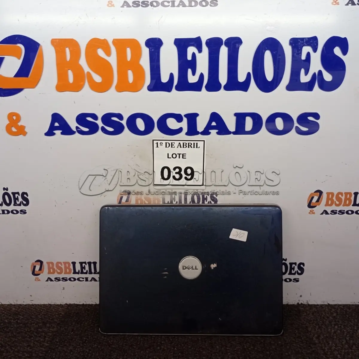 LOTE 039 - 01 NOTEBOOK DELL. (NO ESTADO) ATENÇÃO! FAZER A VISITAÇÃO ANTES DE ARREMATAR, NÃO SABEMOS SE FUNCIONA. LEILÃO NÃO TEM GARANTIA E NEM DEVOLUÇÃO, SUJEITO A POSSÍVEIS AVARIAS VISÍVEIS/OCULTAS E/OU AUSÊNCIA DE COMPONENTES.