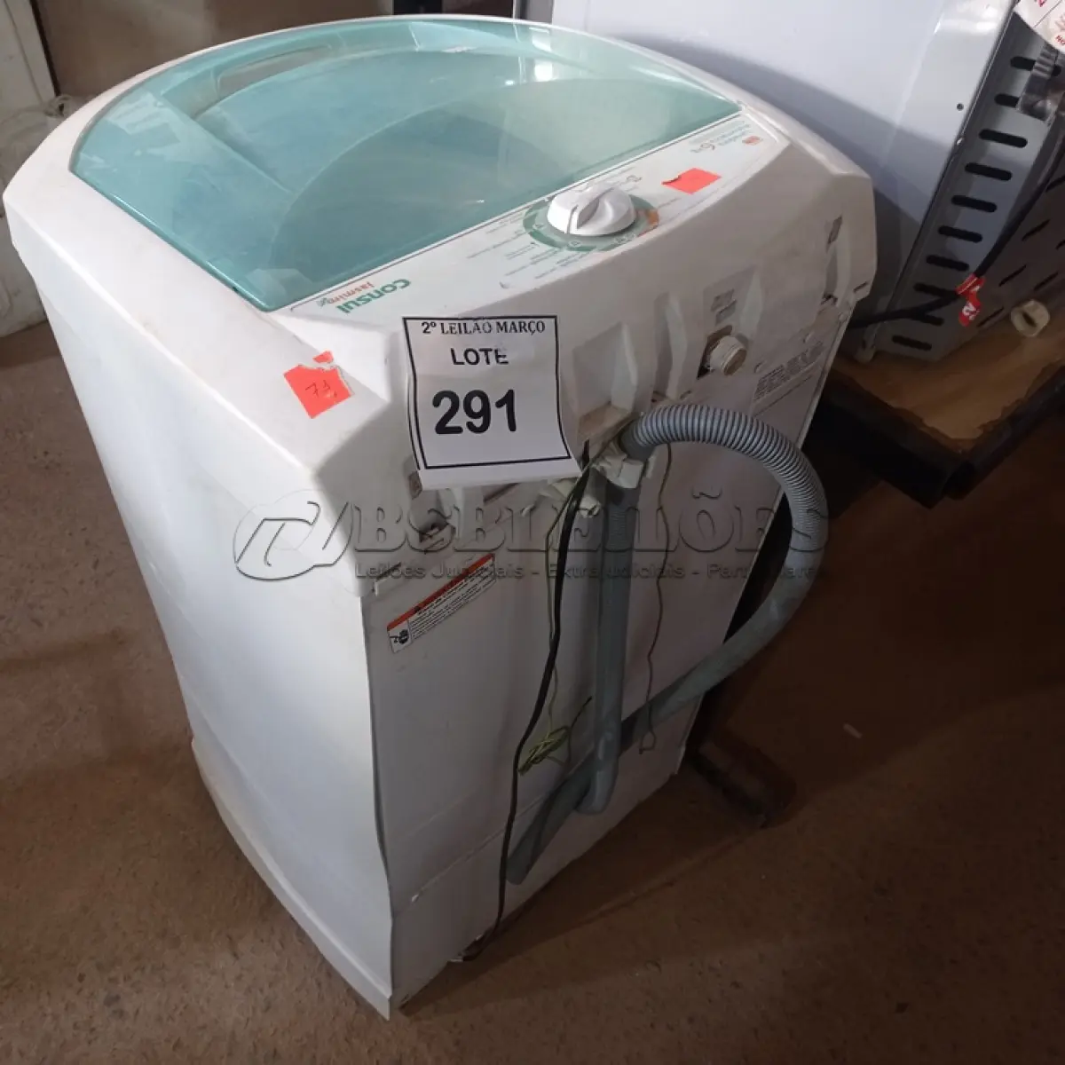 LOTE 291 - 01 MÁQUINA DE LAVAR ROUPAS MARCA CONSUL 6KG. 127VOLTS. (NO ESTADO) ATENÇÃO! FAZER A VISITAÇÃO ANTES DE ARREMATAR, NÃO SABEMOS SE FUNCIONA. LEILÃO NÃO TEM GARANTIA E NEM DEVOLUÇÃO, SUJEITO A POSSÍVEIS AVARIAS VISÍVEIS/OCULTAS E/OU AUSÊNCIA DE COMPONENTES.