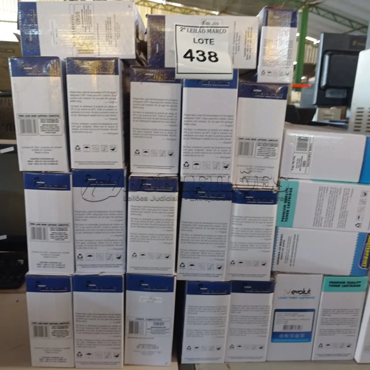LOTE 438 - 01 LOTE C/VÁRIAS CARCAÇAS DE TONNER’S MARCAS E MODELOS DIVERSOS. (NO ESTADO) ATENÇÃO! FAZER A VISITAÇÃO ANTES DE ARREMATAR, NÃO SABEMOS SE FUNCIONA. LEILÃO NÃO TEM GARANTIA E NEM DEVOLUÇÃO, SUJEITO A POSSÍVEIS AVARIAS VISÍVEIS/OCULTAS E/OU AUSÊNCIA DE COMPONENTES.