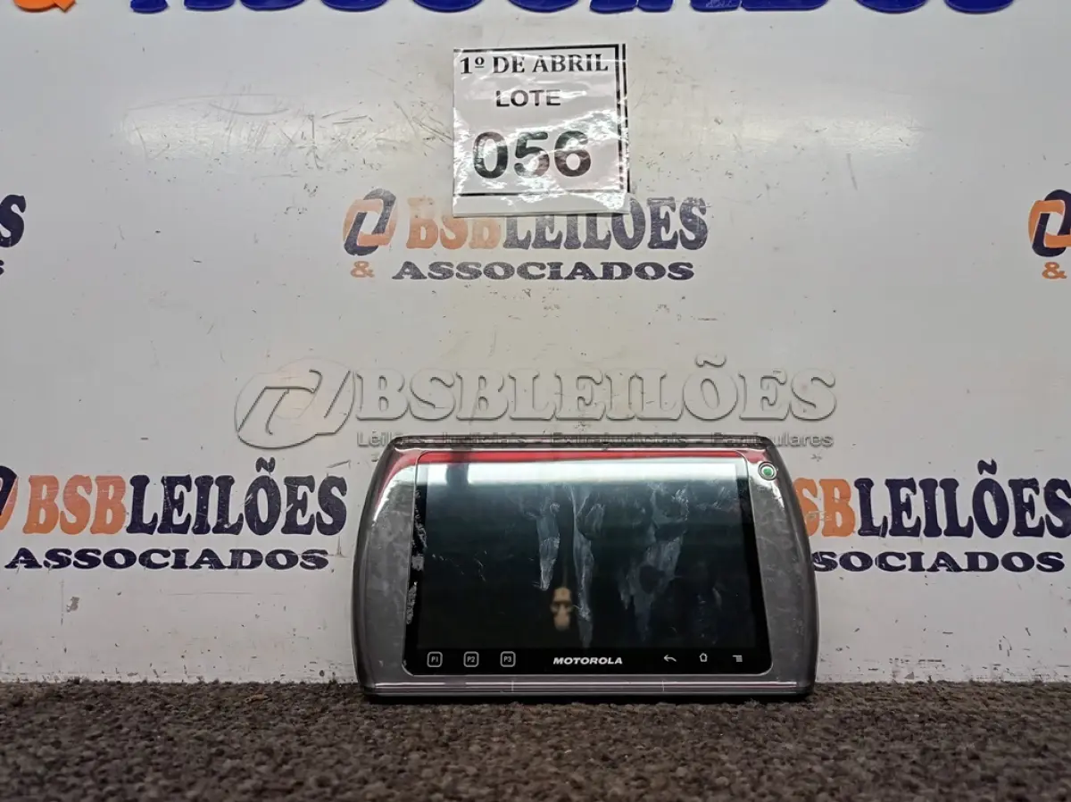 LOTE 056 - 01 TABLET MARCA MOTOROLA MODELO ET1 S/CARREGADOR. (NO ESTADO) ATENÇÃO! FAZER A VISITAÇÃO ANTES DE ARREMATAR, NÃO SABEMOS SE FUNCIONA. LEILÃO NÃO TEM GARANTIA E NEM DEVOLUÇÃO, SUJEITO A POSSÍVEIS AVARIAS VISÍVEIS/OCULTAS E/OU AUSÊNCIA DE COMPONENTES.