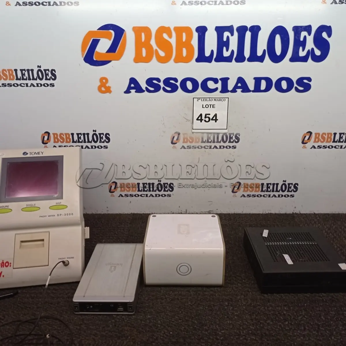 LOTE 454 - 01 CASE WD 2 TERA, 01 CASE 160 GB , 01 CPU MINI, 01  BIÔMETRO/ PAQUÍMETRO ULTRASSÔNICO TOMEY – SP-3000. (NO ESTADO) ATENÇÃO! FAZER A VISITAÇÃO ANTES DE ARREMATAR, NÃO SABEMOS SE FUNCIONA. LEILÃO NÃO TEM GARANTIA E NEM DEVOLUÇÃO, SUJEITO A POSSÍVEIS AVARIAS VISÍVEIS/OCULTAS E/OU AUSÊNCIA DE COMPONENTES.