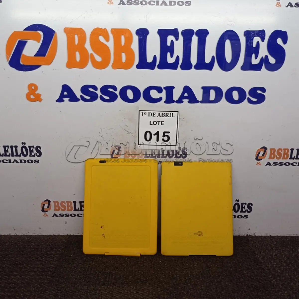 LOTE 015 - 02 TABLET’S POSITIVO. (NO ESTADO) ATENÇÃO! FAZER A VISITAÇÃO ANTES DE ARREMATAR, NÃO SABEMOS SE FUNCIONA. LEILÃO NÃO TEM GARANTIA E NEM DEVOLUÇÃO, SUJEITO A POSSÍVEIS AVARIAS VISÍVEIS/OCULTAS E/OU AUSÊNCIA DE COMPONENTES.