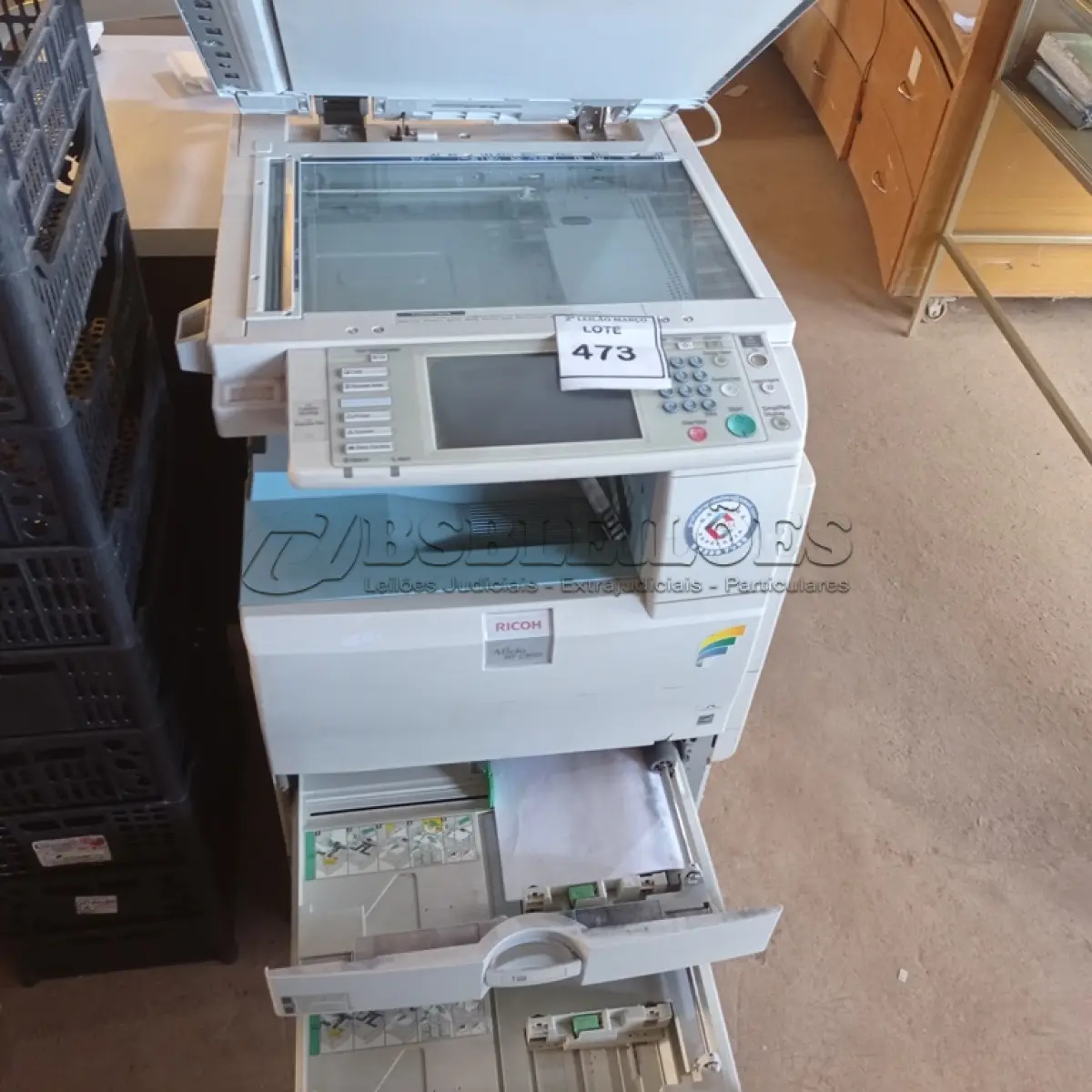 LOTE 473 - COPIADORA RICOH PM2051 (NO ESTADO) ATENÇÃO! FAZER A VISITAÇÃO ANTES DE ARREMATAR, NÃO SABEMOS SE FUNCIONA. LEILÃO NÃO TEM GARANTIA E NEM DEVOLUÇÃO, SUJEITO A POSSÍVEIS AVARIAS VISÍVEIS/OCULTAS E/OU AUSÊNCIA DE COMPONENTES.