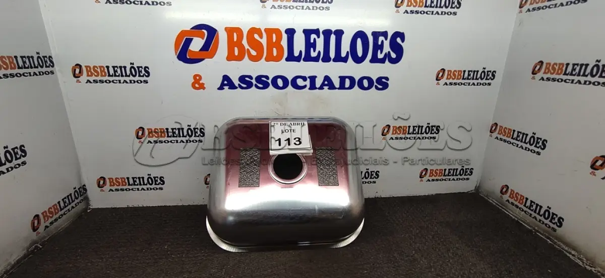 LOTE 113 - 01 CUBA EM INOX STANDART 400X340X140MM.(NOVO). (NO ESTADO) ATENÇÃO! FAZER A VISITAÇÃO ANTES DE ARREMATAR, NÃO SABEMOS SE FUNCIONA. LEILÃO NÃO TEM GARANTIA E NEM DEVOLUÇÃO, SUJEITO A POSSÍVEIS AVARIAS VISÍVEIS/OCULTAS E/OU AUSÊNCIA DE COMPONENTES.