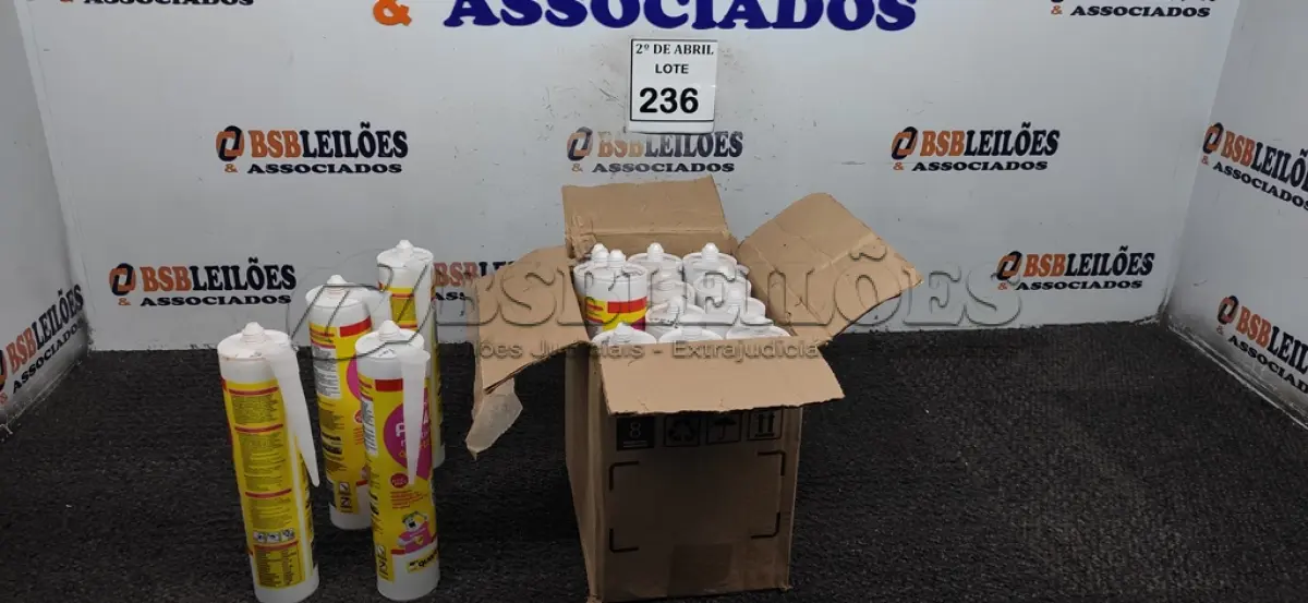 LOTE 236 - 16 SELANTES MULTIUSO PU40 QUARTZOLIT. (NO ESTADO) ATENÇÃO! FAZER A VISITAÇÃO ANTES DE ARREMATAR, NÃO SABEMOS SE FUNCIONA. LEILÃO NÃO TEM GARANTIA E NEM DEVOLUÇÃO, SUJEITO A POSSÍVEIS AVARIAS VISÍVEIS/OCULTAS E/OU AUSÊNCIA DE COMPONENTES.