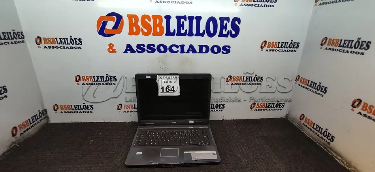 LOTE 164 - 01 NOTEBOOK ACER SEM FONTE. (NO ESTADO) ATENÇÃO! FAZER A VISITAÇÃO ANTES DE ARREMATAR, NÃO SABEMOS SE FUNCIONA. LEILÃO NÃO TEM GARANTIA E NEM DEVOLUÇÃO, SUJEITO A POSSÍVEIS AVARIAS VISÍVEIS/OCULTAS E/OU AUSÊNCIA DE COMPONENTES.