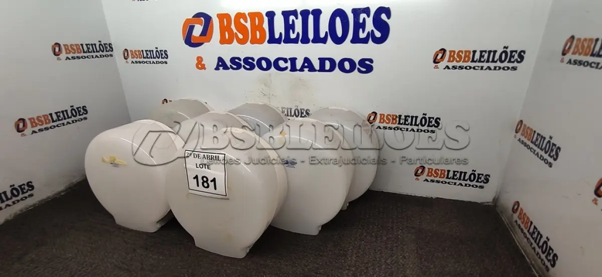 LOTE 181 - 06 DISPENSES DE PAPEL PARA BANHEIRO. (NOVO) (NO ESTADO) ATENÇÃO! FAZER A VISITAÇÃO ANTES DE ARREMATAR, NÃO SABEMOS SE FUNCIONA. LEILÃO NÃO TEM GARANTIA E NEM DEVOLUÇÃO, SUJEITO A POSSÍVEIS AVARIAS VISÍVEIS/OCULTAS E/OU AUSÊNCIA DE COMPONENTES.