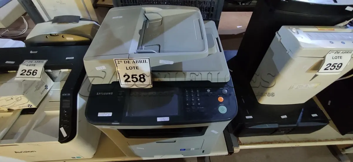 LOTE 258 - 01 IMPRESSORA SAMSUNG SCX5835NX. (NO ESTADO) ATENÇÃO! FAZER A VISITAÇÃO ANTES DE ARREMATAR, NÃO SABEMOS SE FUNCIONA. LEILÃO NÃO TEM GARANTIA E NEM DEVOLUÇÃO, SUJEITO A POSSÍVEIS AVARIAS VISÍVEIS/OCULTAS E/OU AUSÊNCIA DE COMPONENTES.
