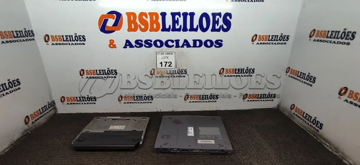 LOTE 172 - 01 NOTEBOOK ACER E 01 NOTEBOOK DELL SEM FONTE. (NO ESTADO) ATENÇÃO! FAZER A VISITAÇÃO ANTES DE ARREMATAR, NÃO SABEMOS SE FUNCIONA. LEILÃO NÃO TEM GARANTIA E NEM DEVOLUÇÃO, SUJEITO A POSSÍVEIS AVARIAS VISÍVEIS/OCULTAS E/OU AUSÊNCIA DE COMPONENTES.