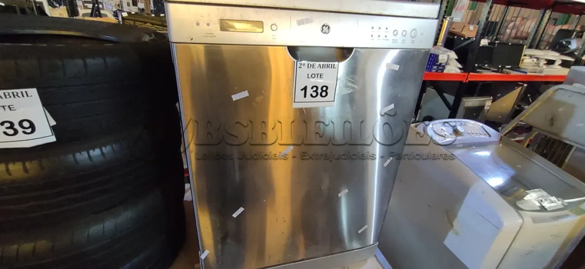 LOTE 138 - 01 LAVA LOUÇAS 220VOLTS. (NO ESTADO) ATENÇÃO! FAZER A VISITAÇÃO ANTES DE ARREMATAR, NÃO SABEMOS SE FUNCIONA. LEILÃO NÃO TEM GARANTIA E NEM DEVOLUÇÃO, SUJEITO A POSSÍVEIS AVARIAS VISÍVEIS/OCULTAS E/OU AUSÊNCIA DE COMPONENTES.