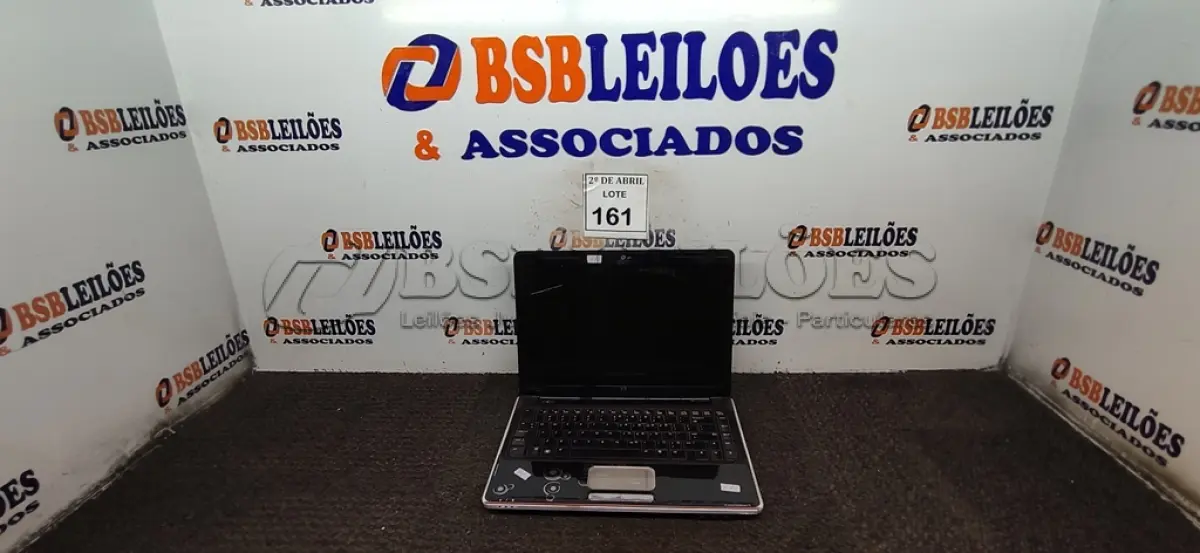 LOTE 161 - 01 NOTEBOOK HP SEM FONTE. (NO ESTADO) ATENÇÃO! FAZER A VISITAÇÃO ANTES DE ARREMATAR, NÃO SABEMOS SE FUNCIONA. LEILÃO NÃO TEM GARANTIA E NEM DEVOLUÇÃO, SUJEITO A POSSÍVEIS AVARIAS VISÍVEIS/OCULTAS E/OU AUSÊNCIA DE COMPONENTES.