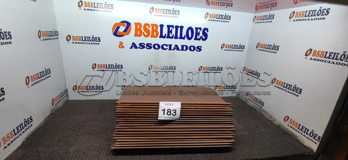 LOTE 183 - 20 TÁBUAS. (NO ESTADO) ATENÇÃO! FAZER A VISITAÇÃO ANTES DE ARREMATAR, NÃO SABEMOS SE FUNCIONA. LEILÃO NÃO TEM GARANTIA E NEM DEVOLUÇÃO, SUJEITO A POSSÍVEIS AVARIAS VISÍVEIS/OCULTAS E/OU AUSÊNCIA DE COMPONENTES.