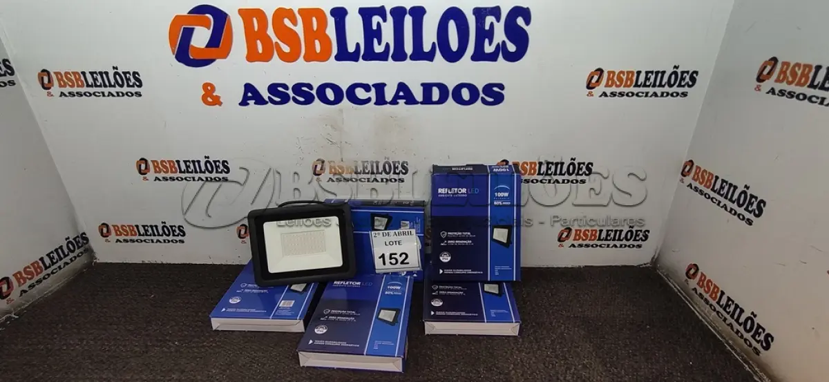 LOTE 152 - 05 REFLETORES DE LED 100W.(NOVO) (NO ESTADO) ATENÇÃO! FAZER A VISITAÇÃO ANTES DE ARREMATAR, NÃO SABEMOS SE FUNCIONA. LEILÃO NÃO TEM GARANTIA E NEM DEVOLUÇÃO, SUJEITO A POSSÍVEIS AVARIAS VISÍVEIS/OCULTAS E/OU AUSÊNCIA DE COMPONENTES.