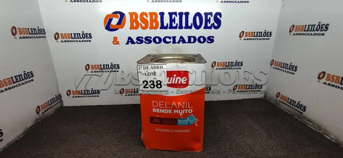 LOTE 238 - 01 LATA DE TINTA BASE C DELANIL IQUINE 18 L. (NO ESTADO) ATENÇÃO! FAZER A VISITAÇÃO ANTES DE ARREMATAR, NÃO SABEMOS SE FUNCIONA. LEILÃO NÃO TEM GARANTIA E NEM DEVOLUÇÃO, SUJEITO A POSSÍVEIS AVARIAS VISÍVEIS/OCULTAS E/OU AUSÊNCIA DE COMPONENTES.
