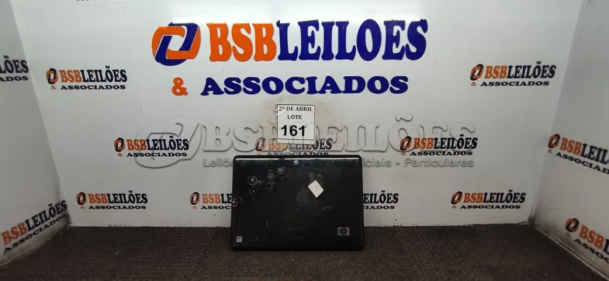 LOTE 161 - 01 NOTEBOOK HP SEM FONTE. (NO ESTADO) ATENÇÃO! FAZER A VISITAÇÃO ANTES DE ARREMATAR, NÃO SABEMOS SE FUNCIONA. LEILÃO NÃO TEM GARANTIA E NEM DEVOLUÇÃO, SUJEITO A POSSÍVEIS AVARIAS VISÍVEIS/OCULTAS E/OU AUSÊNCIA DE COMPONENTES.