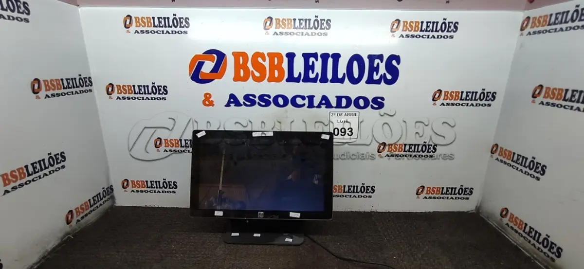 LOTE 093 - 01 MONITOR PARA ATENDIMENTO ELO. (NO ESTADO) ATENÇÃO! FAZER A VISITAÇÃO ANTES DE ARREMATAR, NÃO SABEMOS SE FUNCIONA. LEILÃO NÃO TEM GARANTIA E NEM DEVOLUÇÃO, SUJEITO A POSSÍVEIS AVARIAS VISÍVEIS/OCULTAS E/OU AUSÊNCIA DE COMPONENTES.