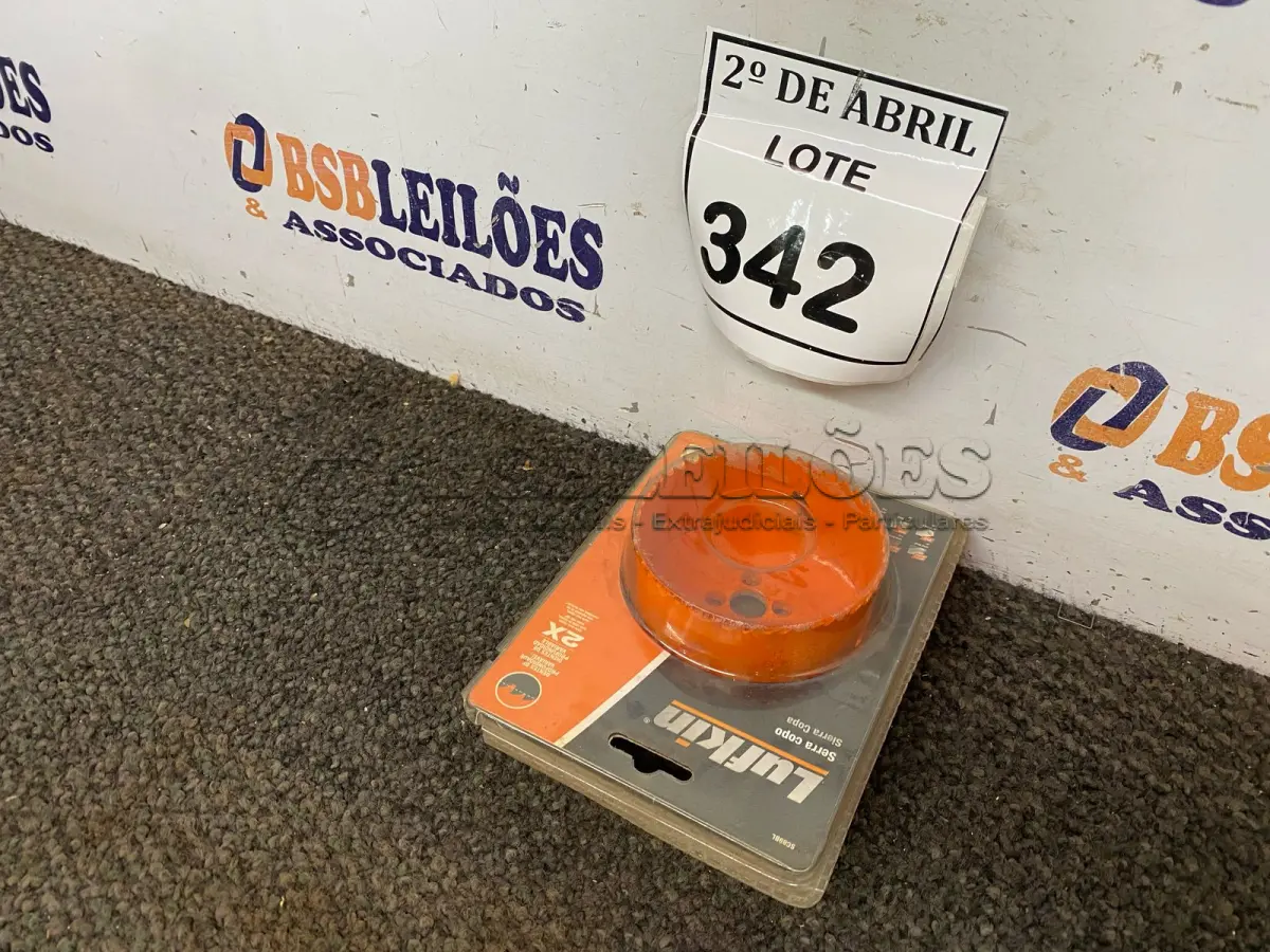 LOTE 342 - 01 SERRA COPO BIMETAL 3,1/2 89MM. (NO ESTADO) ATENÇÃO! FAZER A VISITAÇÃO ANTES DE ARREMATAR, NÃO SABEMOS SE FUNCIONA. LEILÃO NÃO TEM GARANTIA E NEM DEVOLUÇÃO, SUJEITO A POSSÍVEIS AVARIAS VISÍVEIS/OCULTAS E/OU AUSÊNCIA DE COMPONENTES.