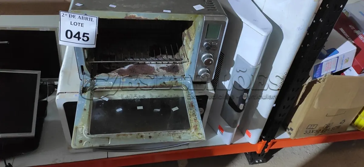LOTE 045 - 01 MICRO-ONDAS, 01 FORNO ELÉTRICO E 02 DEPURADORES DE AR. (NO ESTADO) ATENÇÃO! FAZER A VISITAÇÃO ANTES DE ARREMATAR, NÃO SABEMOS SE FUNCIONA. LEILÃO NÃO TEM GARANTIA E NEM DEVOLUÇÃO, SUJEITO A POSSÍVEIS AVARIAS VISÍVEIS/OCULTAS E/OU AUSÊNCIA DE COMPONENTES.