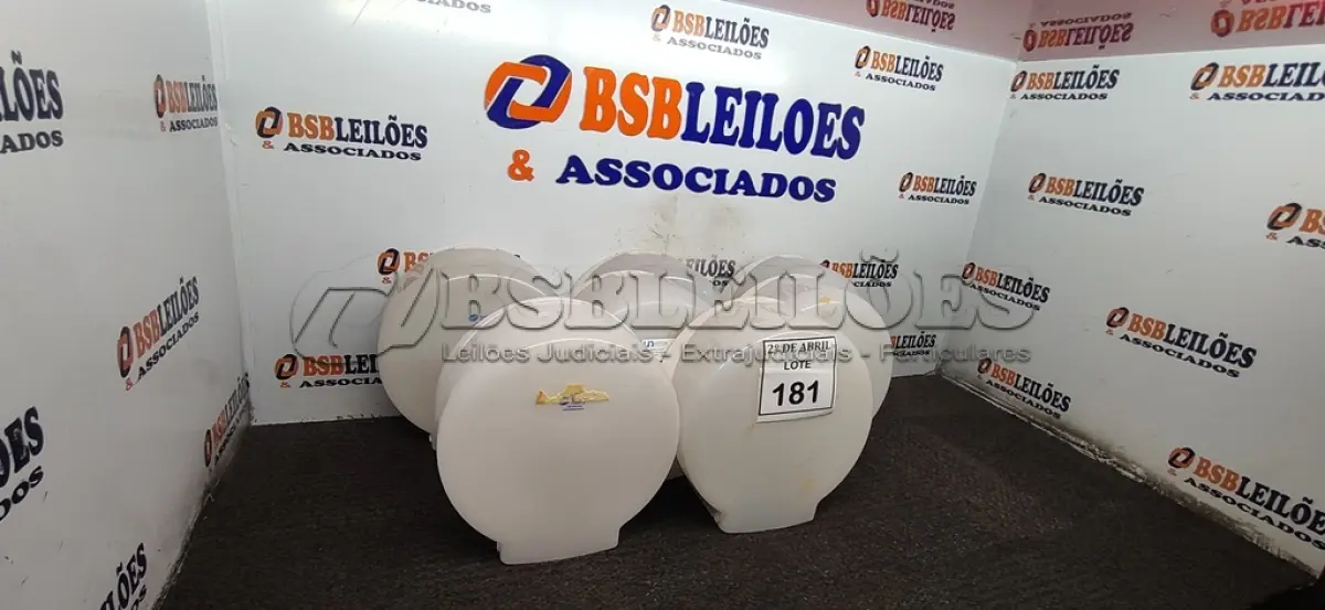 LOTE 181 - 06 DISPENSES DE PAPEL PARA BANHEIRO. (NOVO) (NO ESTADO) ATENÇÃO! FAZER A VISITAÇÃO ANTES DE ARREMATAR, NÃO SABEMOS SE FUNCIONA. LEILÃO NÃO TEM GARANTIA E NEM DEVOLUÇÃO, SUJEITO A POSSÍVEIS AVARIAS VISÍVEIS/OCULTAS E/OU AUSÊNCIA DE COMPONENTES.