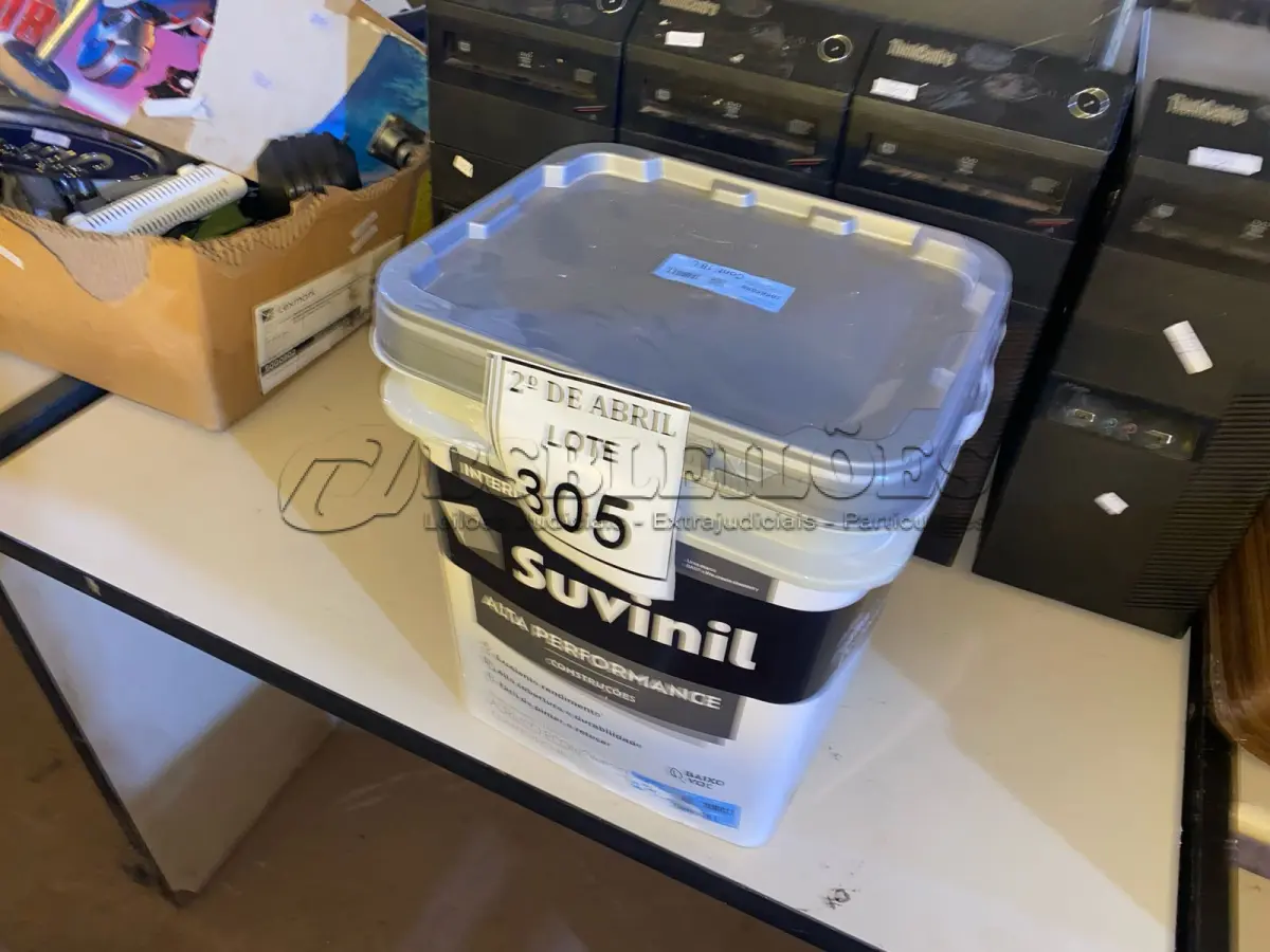 LOTE 305 - 01 GALÃO DE TINTA SUVINIL DE 18L PARA INTERIORES ACABAMENTO FOSCO BRANCO. (NOVO) (NO ESTADO) ATENÇÃO! FAZER A VISITAÇÃO ANTES DE ARREMATAR, NÃO SABEMOS SE FUNCIONA. LEILÃO NÃO TEM GARANTIA E NEM DEVOLUÇÃO, SUJEITO A POSSÍVEIS AVARIAS VISÍVEIS/OCULTAS E/OU AUSÊNCIA DE COMPONENTES.