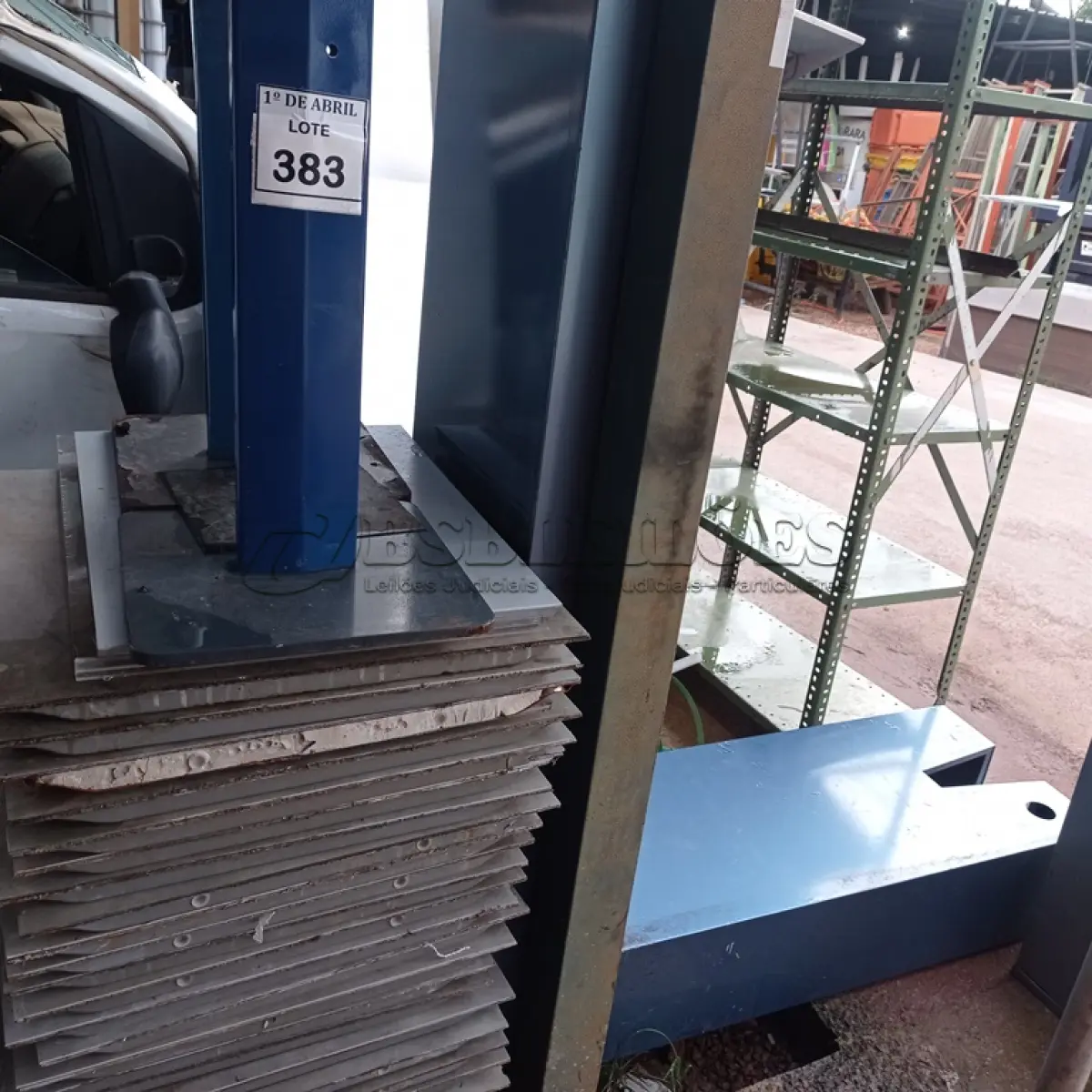 LOTE 383 - 01 LOTE COM PISOS FLUTUANTES. (NO ESTADO) ATENÇÃO! FAZER A VISITAÇÃO ANTES DE ARREMATAR, NÃO SABEMOS SE FUNCIONA. LEILÃO NÃO TEM GARANTIA E NEM DEVOLUÇÃO, SUJEITO A POSSÍVEIS AVARIAS VISÍVEIS/OCULTAS E/OU AUSÊNCIA DE COMPONENTES.