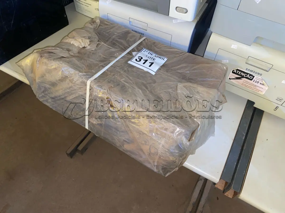 LOTE 311 - 20 TÁBUAS. (NO ESTADO) ATENÇÃO! FAZER A VISITAÇÃO ANTES DE ARREMATAR, NÃO SABEMOS SE FUNCIONA. LEILÃO NÃO TEM GARANTIA E NEM DEVOLUÇÃO, SUJEITO A POSSÍVEIS AVARIAS VISÍVEIS/OCULTAS E/OU AUSÊNCIA DE COMPONENTES.