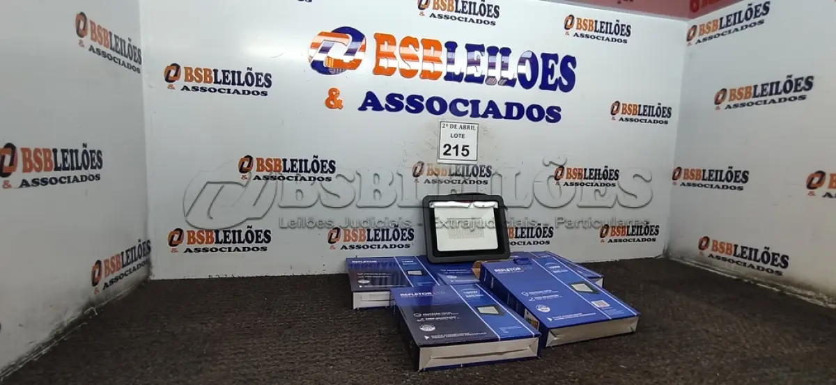 LOTE 215 - 05 REFLETORES DE LED 100W.(NOVO) (NO ESTADO) ATENÇÃO! FAZER A VISITAÇÃO ANTES DE ARREMATAR, NÃO SABEMOS SE FUNCIONA. LEILÃO NÃO TEM GARANTIA E NEM DEVOLUÇÃO, SUJEITO A POSSÍVEIS AVARIAS VISÍVEIS/OCULTAS E/OU AUSÊNCIA DE COMPONENTES.