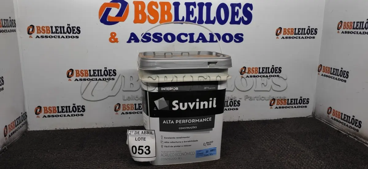 LOTE 053 - 01 BALDE DE TINTA SUVINIL INTERIORES FOSCOS 18L NA COR FOSCO BRANCO. VENCIMENTO 10/2027 (NOVO) (NO ESTADO) ATENÇÃO! FAZER A VISITAÇÃO ANTES DE ARREMATAR, NÃO SABEMOS SE FUNCIONA. LEILÃO NÃO TEM GARANTIA E NEM DEVOLUÇÃO, SUJEITO A POSSÍVEIS AVARIAS VISÍVEIS/OCULTAS E/OU AUSÊNCIA DE COMPONENTES.
