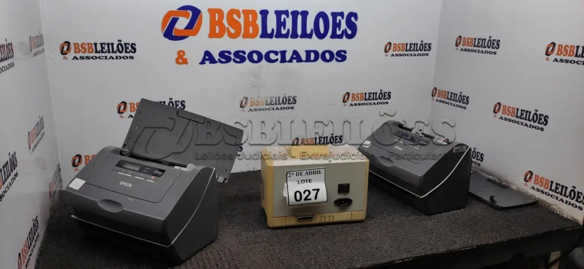 LOTE 027 - 02 SCANNERS’S EPSON E 01 PROTOCOLADORA DE DOCUMENTOS.  (NO ESTADO) ATENÇÃO! FAZER A VISITAÇÃO ANTES DE ARREMATAR, NÃO SABEMOS SE FUNCIONA. LEILÃO NÃO TEM GARANTIA E NEM DEVOLUÇÃO, SUJEITO A POSSÍVEIS AVARIAS VISÍVEIS/OCULTAS E/OU AUSÊNCIA DE COMPONENTES.